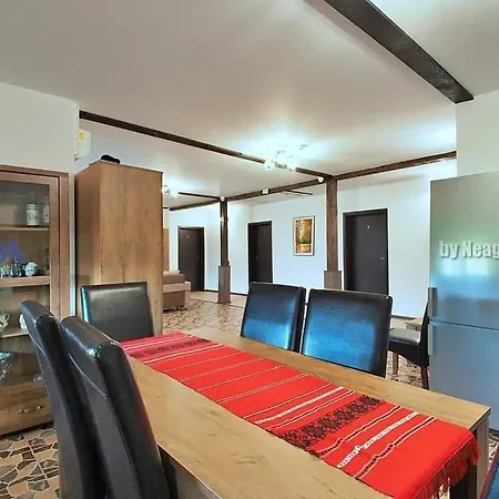 Holiday home Raevi